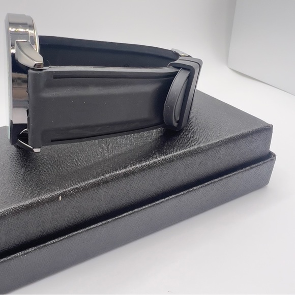 Men Watch Black and Red New No Tag - Picture 4 of 4